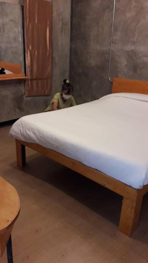 At The Train Chiang Mai Hotel Luaran gambar
